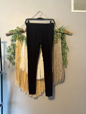 Lululemon High-Rise Casual Leggings with Laser cut floral design on legs